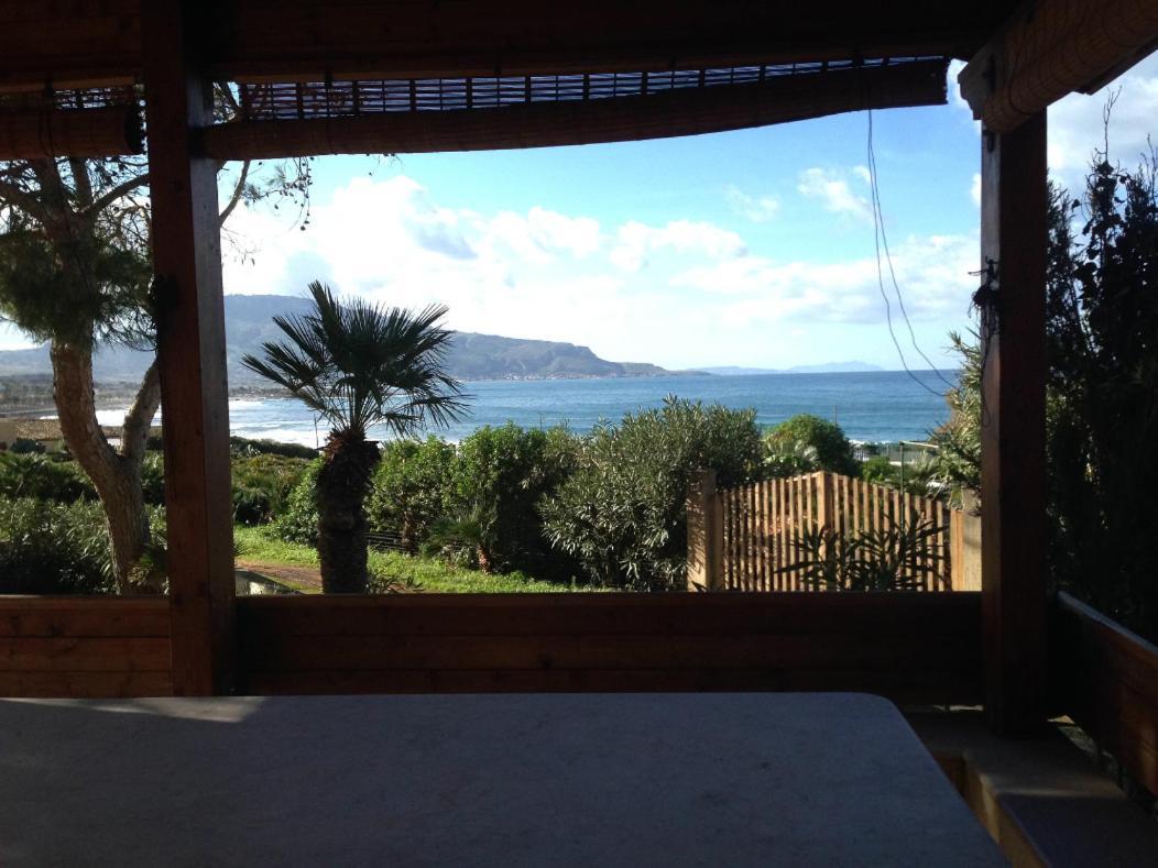Casa Con Verande Sul Mare A 2 Minuti A Piedi Dalla Spiaggia Custonaci Exterior foto
